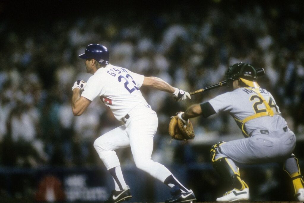 El histórico turno entre kirk gibson y Dennis Eckersley en la serie