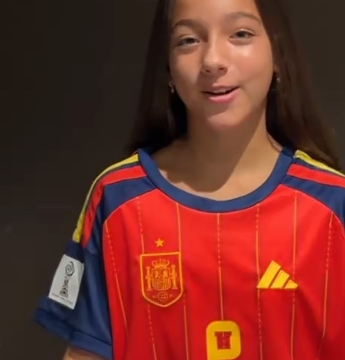 Critican a la hija de Adamari